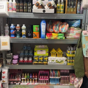 Chez Chouchou - accessoires, vêtements et plein d'autres articles.